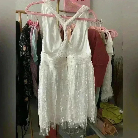 NWT Lulu's Plunge A-Line Daisies Size Large - Picture 7 of 7